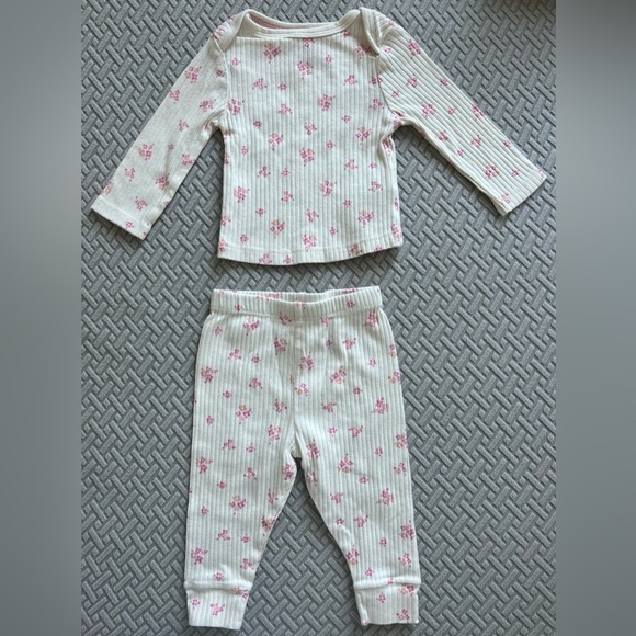 NWOT (2) Cloud Island Baby Girl Wide Ribbed Top & Bottom Sets- Size 3-6M - Picture 2 of 10